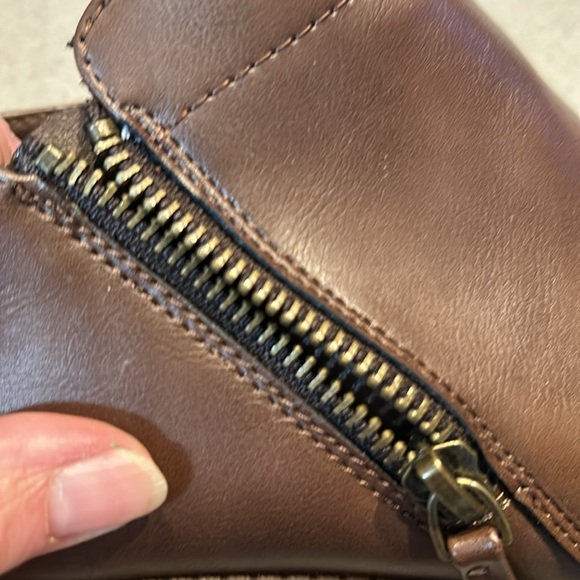 Time and Tru - sz 8.5W  Brown Zip Side  Bootie with 1.5 inch Heel - Picture 6 of 6